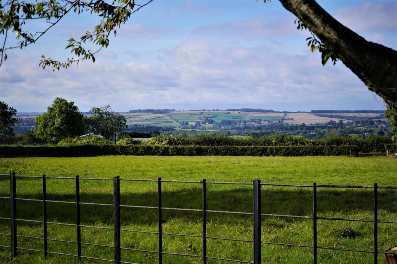 Banbury Hill Farm Bed & Breakfast Charlbury Dış mekan fotoğraf